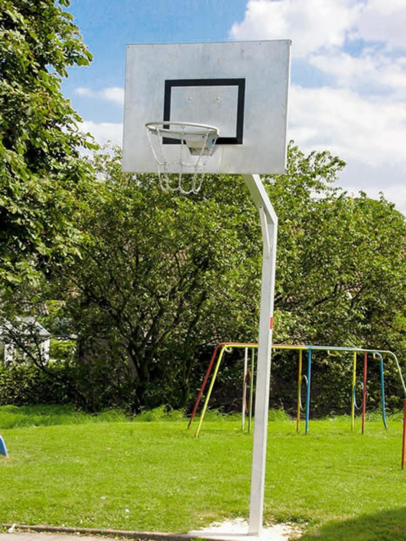 Jobasport Basketball-Anlage "Robust" - aus Stahl - Ausleger 1,65m