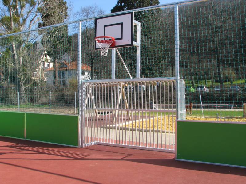 Jobasport Bolzplatz-Tor 3 x 2 m inkl. Basketballaufsatz - Profil 120 x 100 mm (oval)